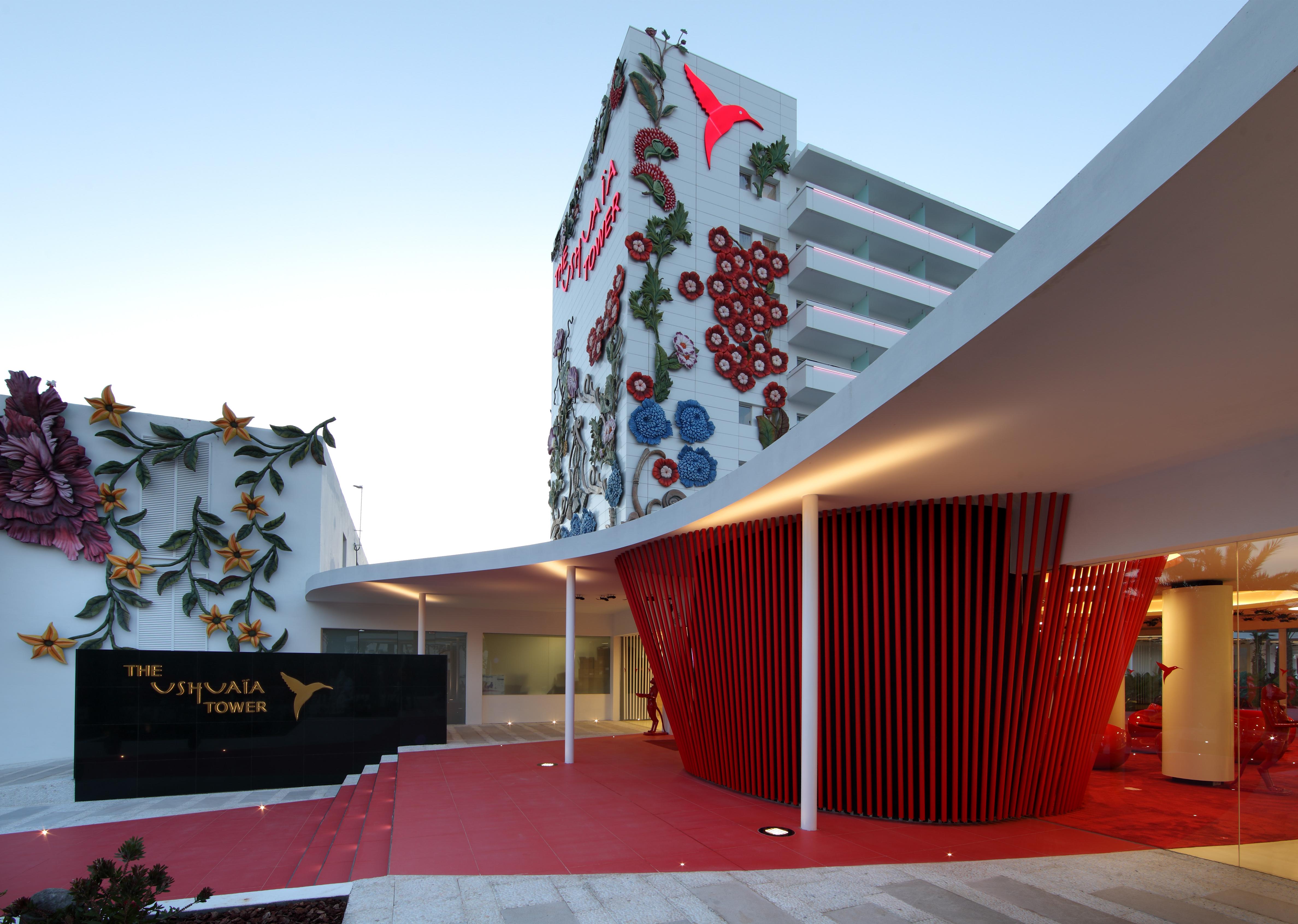 Ushuaia Ibiza Beach Hotel - Adults Only-Entrance To Ushuaia Club Included Playa d'en Bossa Exterior photo